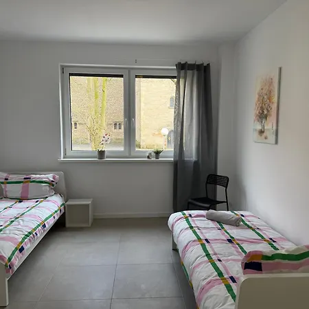 Moderne 2- Zimmer- Monteurwohnung, Gute Verkehrsanbindung, Internet Inklusive